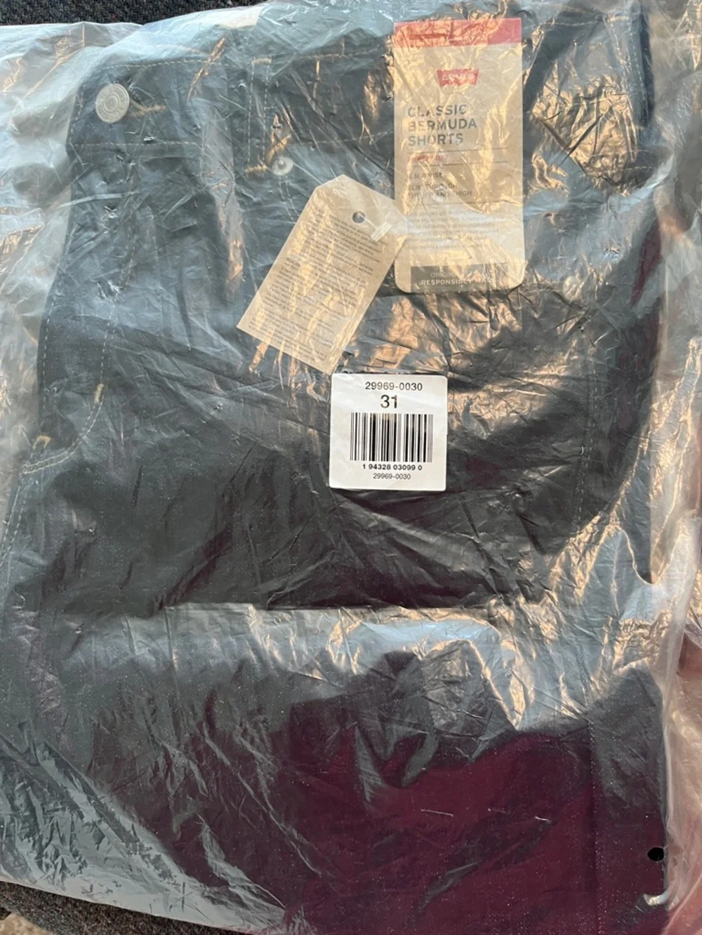 Levi’s Women Classic Bermuda Dark Blue Denim Shorts - Picture 6 of 6